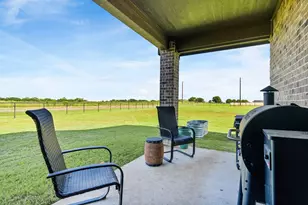 701 Olivia Ln, Collinsville, TX 76233 - Photo 36