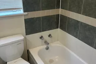 821 Bayport Dr, Lancaster, TX 75134 - Photo 14