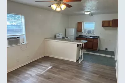 821 Bayport Drive, Lancaster, TX 75134 - Photo 6