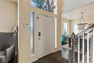 18212 Muir Cir, Dallas, TX 75287 - Photo 4