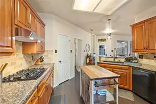 18212 Muir Cir, Dallas, TX 75287 - Photo 14