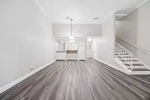 207 E Harwood Rd, Euless, TX 76039 - Photo 10