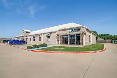 671 NE Alsbury Boulevard, Burleson, TX 76028 - Photo 2