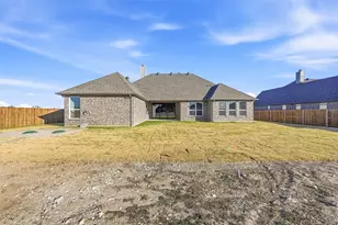 129 Mikasi, Godley, TX 76044 - Photo 36