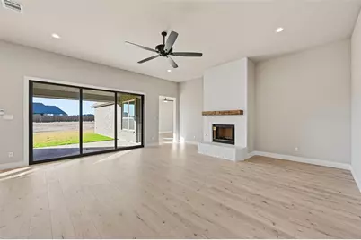 129 Mikasi, Godley, TX 76044 - Photo 16