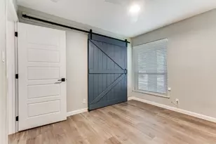 3105 Wildflower Dr, Dallas, TX 75229 - Photo 12