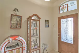 1408 Lauren Ln, Granbury, TX 76048 - Photo 4