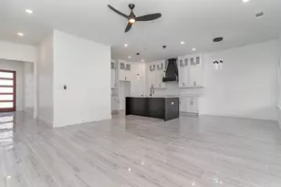 1813 Wellington St, Greenville, TX 75401 - Photo 14