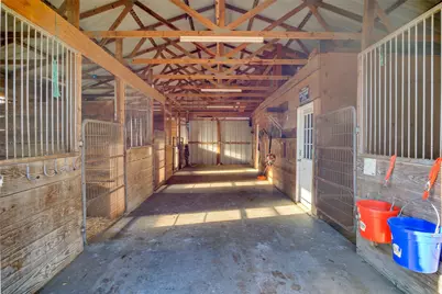 10833 Fm 916, Grandview, TX 76050 - Photo 28