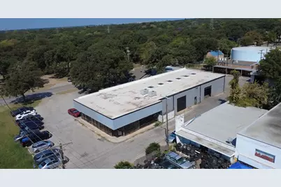 348 W Hurst Boulevard, Hurst, TX 76053 - Photo 2