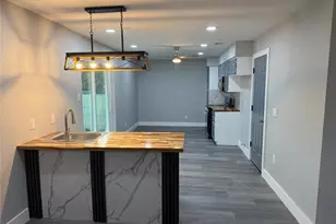 6024 Hillcrest Dr, Watauga, TX 76148 - Photo 12