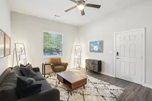 8200 Clarksprings Dr, Dallas, TX 75236 - Photo 6