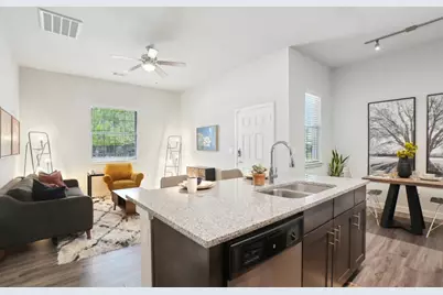 8200 Clarksprings Drive, Dallas, TX 75236 - Photo 2