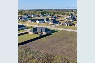 121 Shawnee Trail, Pottsboro, TX 75076 - Photo 4