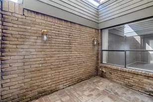 8307 Southmeadow Cir, Dallas, TX 75231 - Photo 24