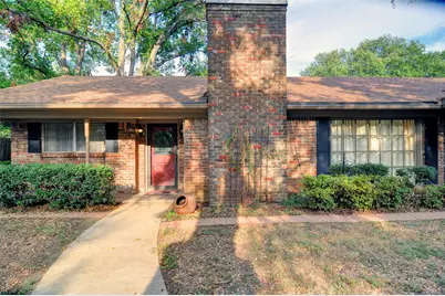 1107 Stanwood Avenue, Cleburne, TX 76033 - Photo 4