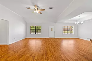 605 Briarwood Dr, Gladewater, TX 75647 - Photo 16