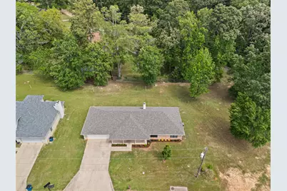 605 Briarwood Drive, Gladewater, TX 75647 - Photo 6