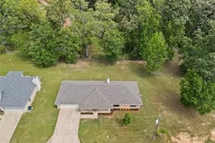 605 Briarwood Dr, Gladewater, TX 75647 - Photo 6