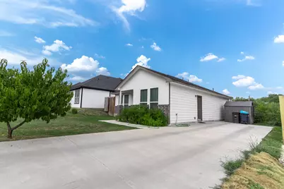 2808 17th Street, Fort Worth, TX 76106 - Photo 1