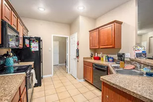 605 Fossil Wood Dr, Saginaw, TX 76179 - Photo 12