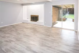 2020 Greenbriar Ln, Plano, TX 75074 - Photo 6