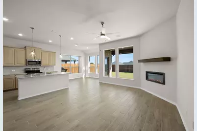 321 Los Llanos Road, Granbury, TX 76048 - Photo 6