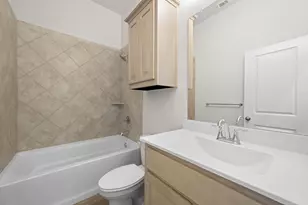 321 Los Llanos Rd, Granbury, TX 76048 - Photo 16