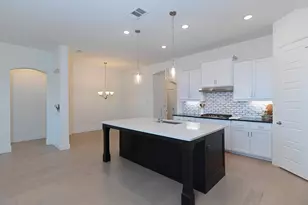 6200 Cobbetts Pond Ln, Fort Worth, TX 76179 - Photo 10