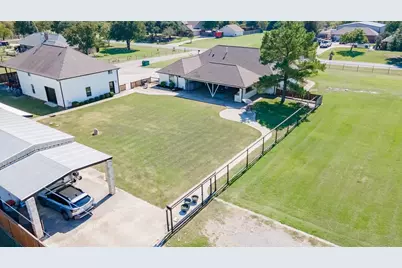 4768 Pebble Creek Drive, Aubrey, TX 76227 - Photo 8