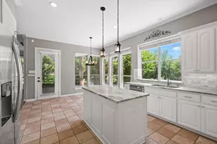 2008 Boxwood Dr, Irving, TX 75063 - Photo 6