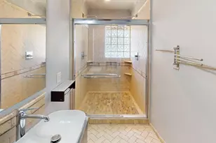 6458 Royal Ln, Dallas, TX 75230 - Photo 18