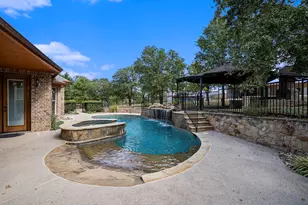 112 Bonita Dr, Springtown, TX 76082 - Photo 32