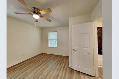 2911 Ryan Avenue #Front, Fort Worth, TX 76110 - Photo 6