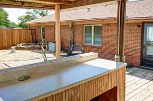 2612 W Rochelle Rd, Irving, TX 75062 - Photo 22