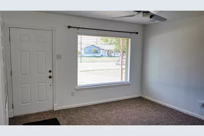 2612 W Rochelle Road, Irving, TX 75062 - Photo 4