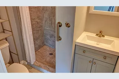 2612 W Rochelle Road, Irving, TX 75062 - Photo 10