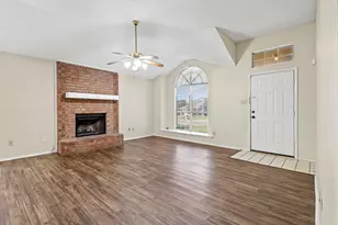 5209 Livermore Dr, Arlington, TX 76017 - Photo 2