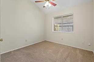 5209 Livermore Dr, Arlington, TX 76017 - Photo 12