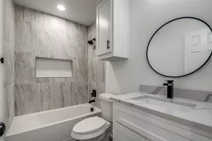 3305 Mineola St, Greenville, TX 75401 - Photo 8