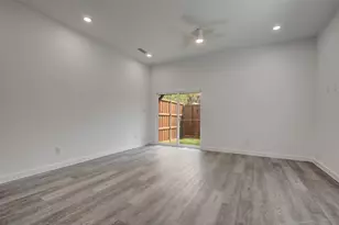 3305 Mineola St, Greenville, TX 75401 - Photo 6