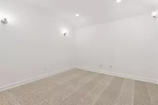 5854 Blackwell Ave, Pilot Point, TX 75009 - Photo 10