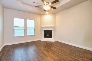 7401 Hawthorne Wy, Little Elm, TX 76227 - Photo 2