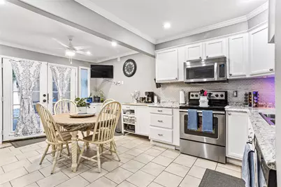 739 Oakwood Trail, Fort Worth, TX 76112 - Photo 10