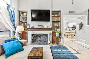 739 Oakwood Trail, Fort Worth, TX 76112 - Photo 8