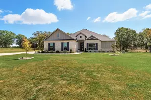 113 Oaks Spgs Ln, Weatherford, TX 76087 - Photo 2