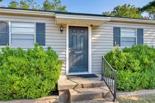 709 W Hanna St, Denison, TX 75020 - Photo 2