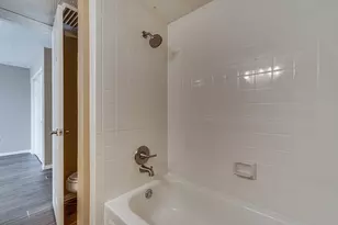 9611 Walnut St, Dallas, TX 75243 - Photo 26