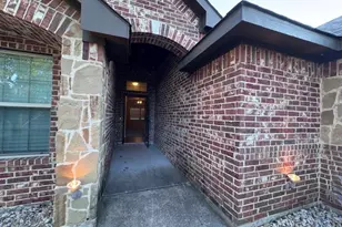 902 Blue Quail Run, Glenn Heights, TX 75154 - Photo 20