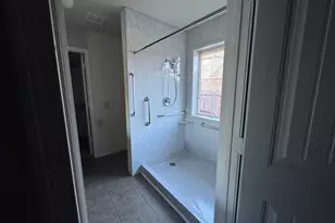 902 Blue Quail Run, Glenn Heights, TX 75154 - Photo 10